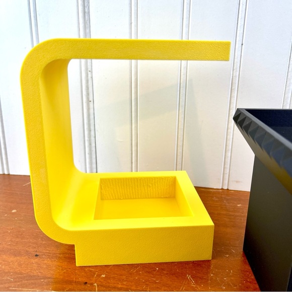 The Daka Planter, Planter with Stand, Indoor Flower Pot, Succulent - Picture 7 of 9